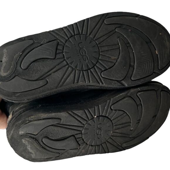 UGG Women's Becket Black Leather Boots 1005380 Moto - Picture 5 of 7